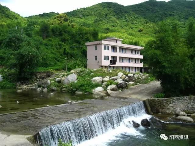 海南近百名省政协委员开展集中考察 为在省两会建言献策做足“功课”